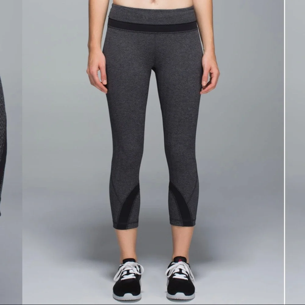 Lululemon Run: Inspire Crop II *All Luxtreme Giant Herringbone Heathered Black 4 - Picture 1 of 7